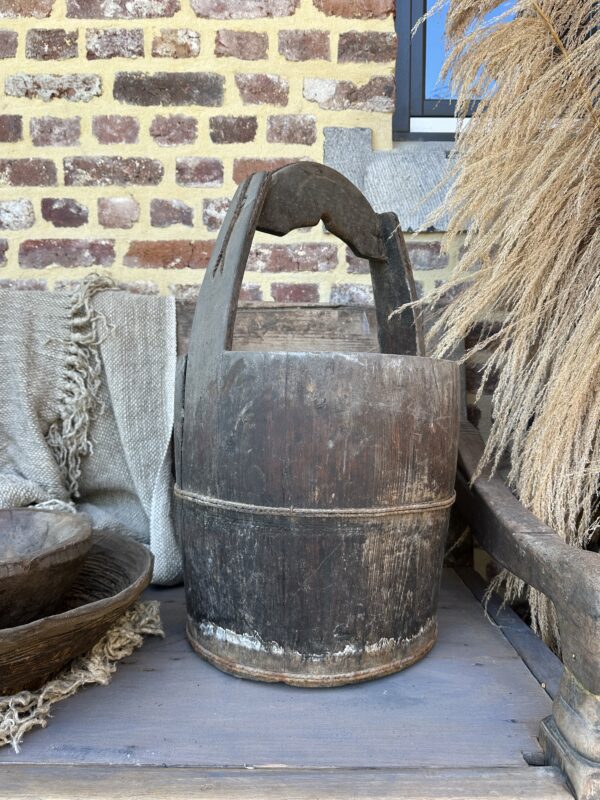 Oude Unieke Emmer Met Handvat - Afbeelding 2