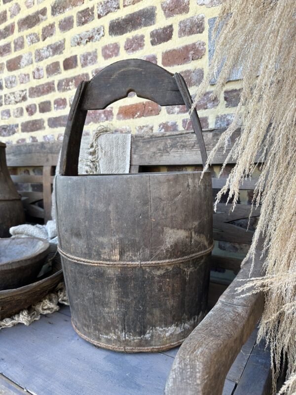 Oude Unieke Emmer Met Handvat