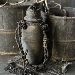 Oud Houten Kruikje Met Deksel (A)